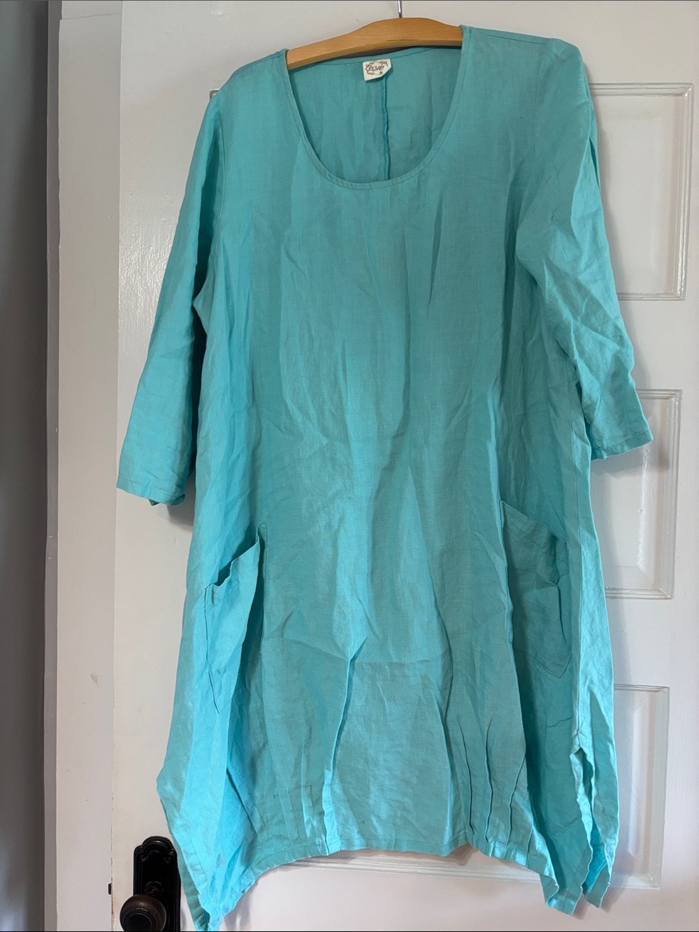 Relaxed Scoop-Neck Tunic in Light Turquoise with Front Pockets